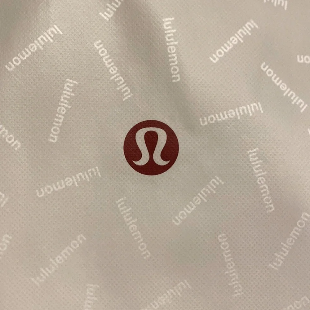 ❤️ New White lululemon XL Holiday Bag